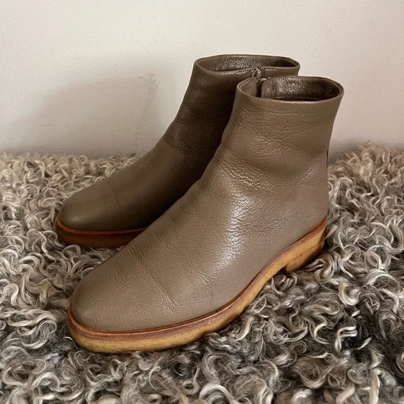 $1480 THE ROW Boris boot bootie moonstone taupe grained goatskin 38 7-7.5 - Picture 6 of 14